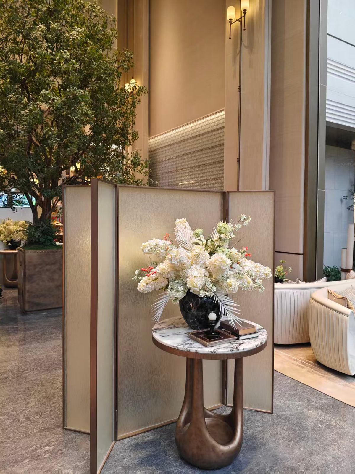 Modern Luxury- glass with metal wire screen