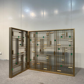 Modern Luxury-Glass screen with wire mesh
