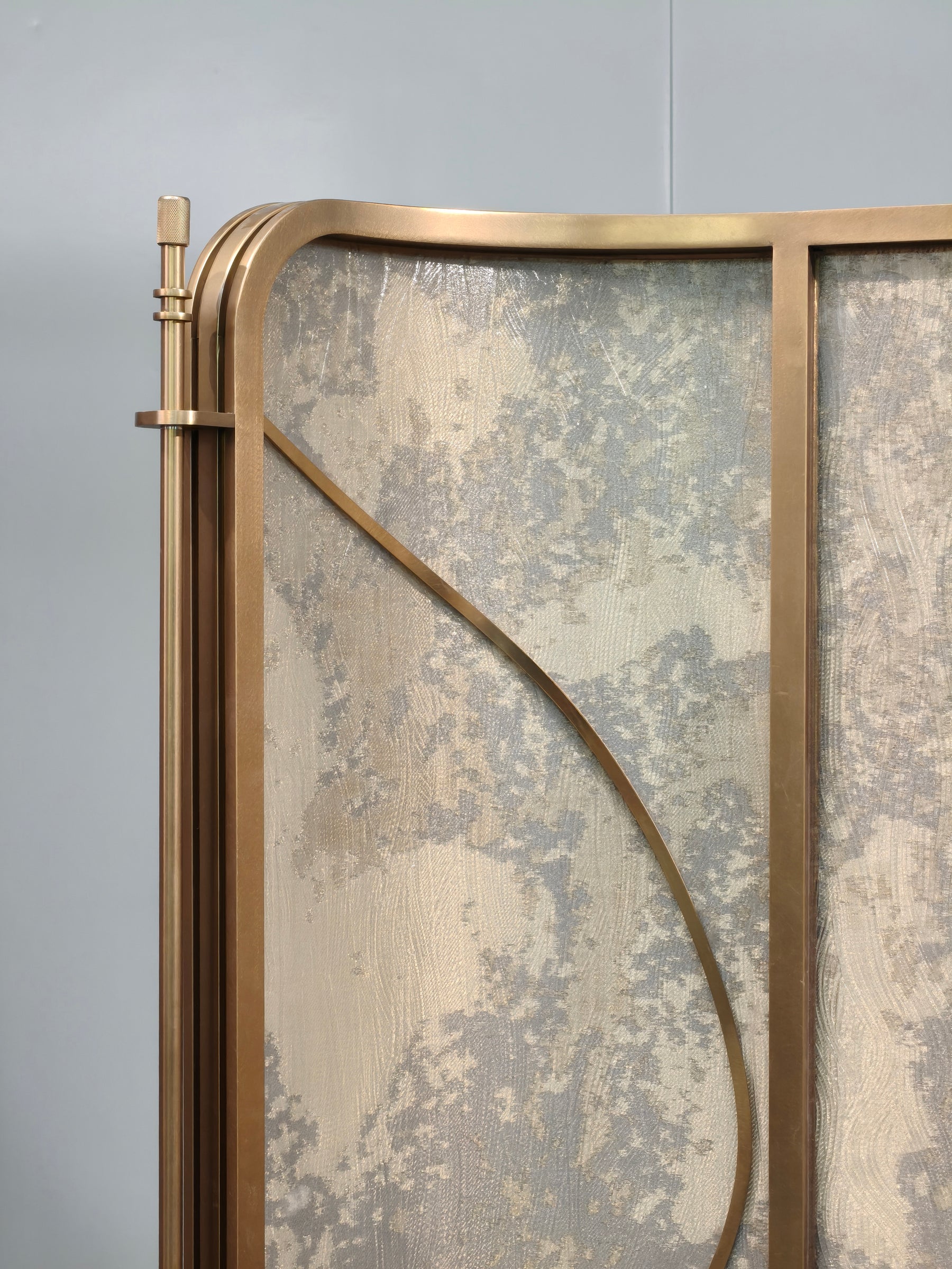 Modern Luxury-Glass screen with metal wire