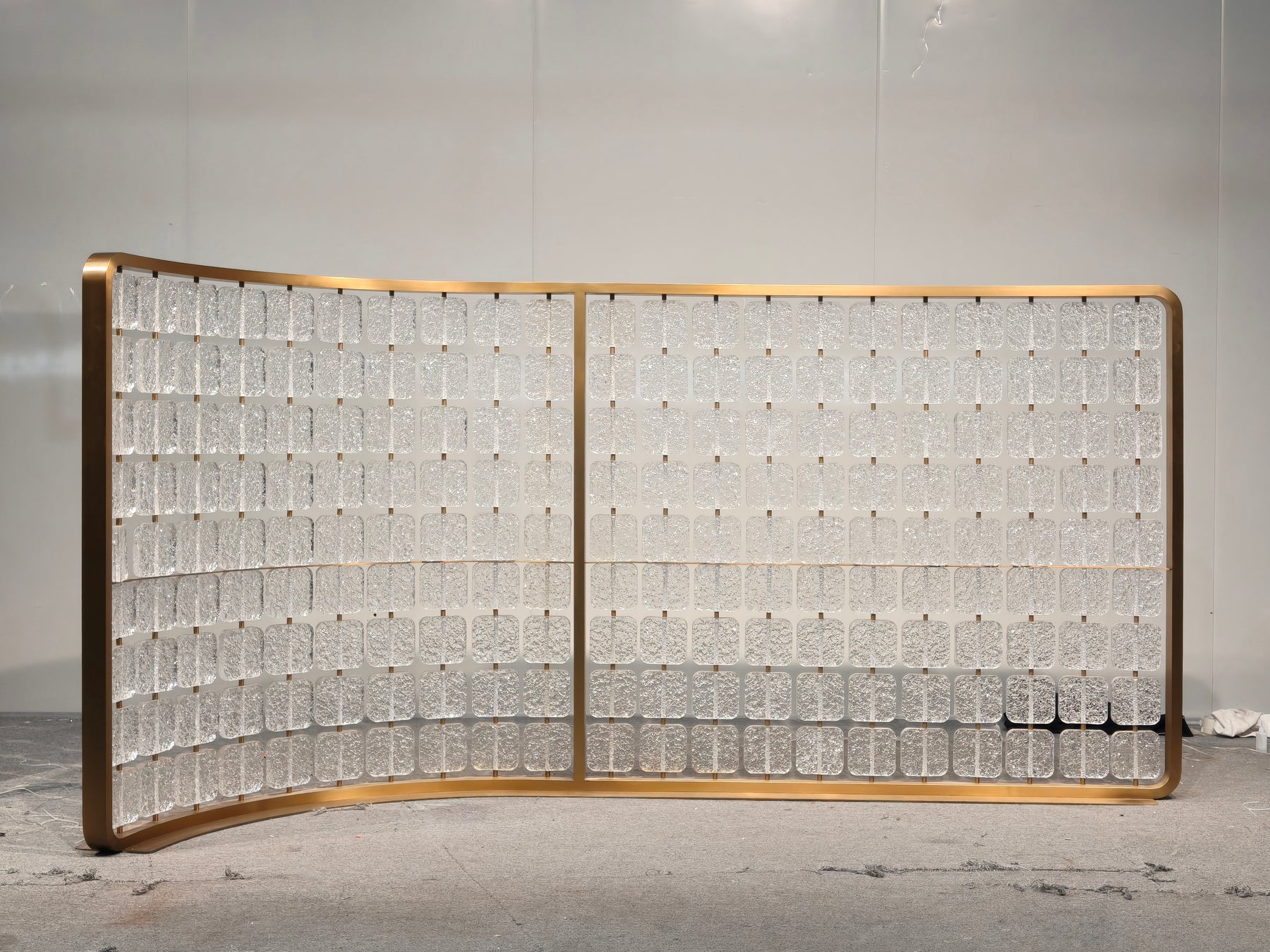 Modern Luxury-Textured Glass Screen