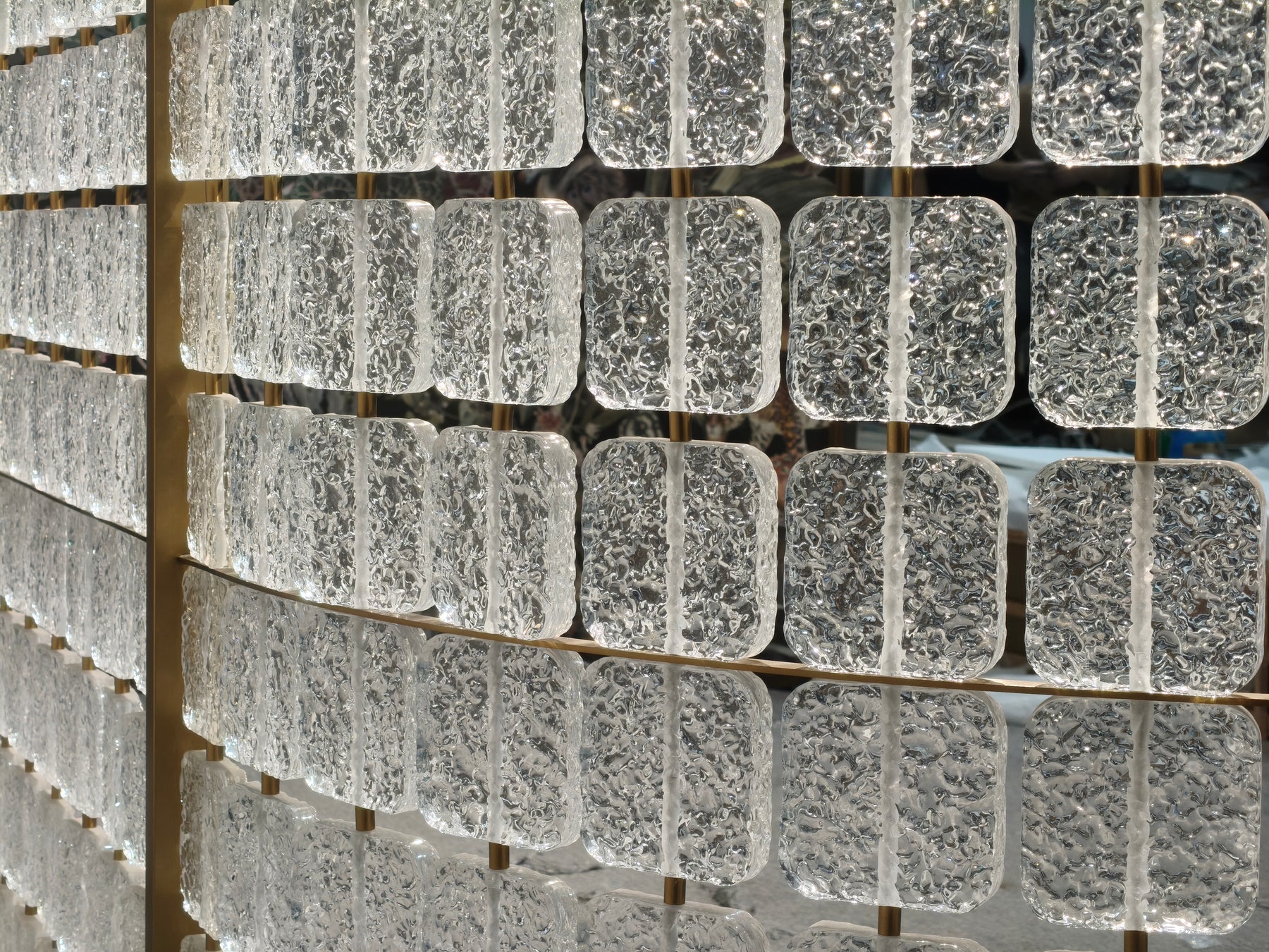 Modern Luxury-Textured Glass Screen