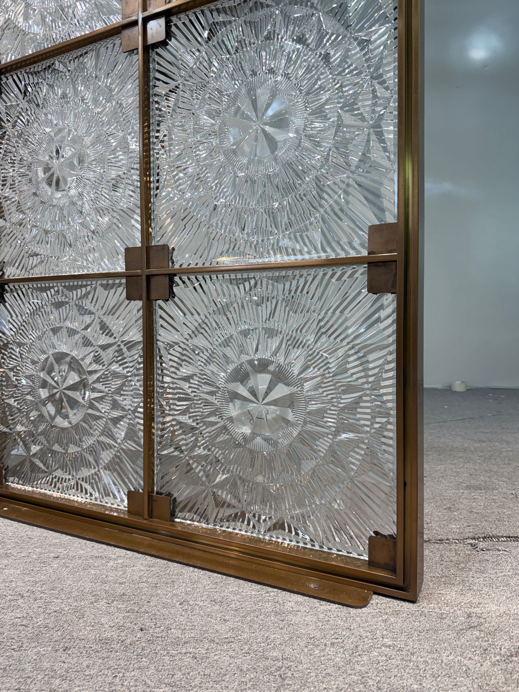 Modern Luxury-Diamond glass