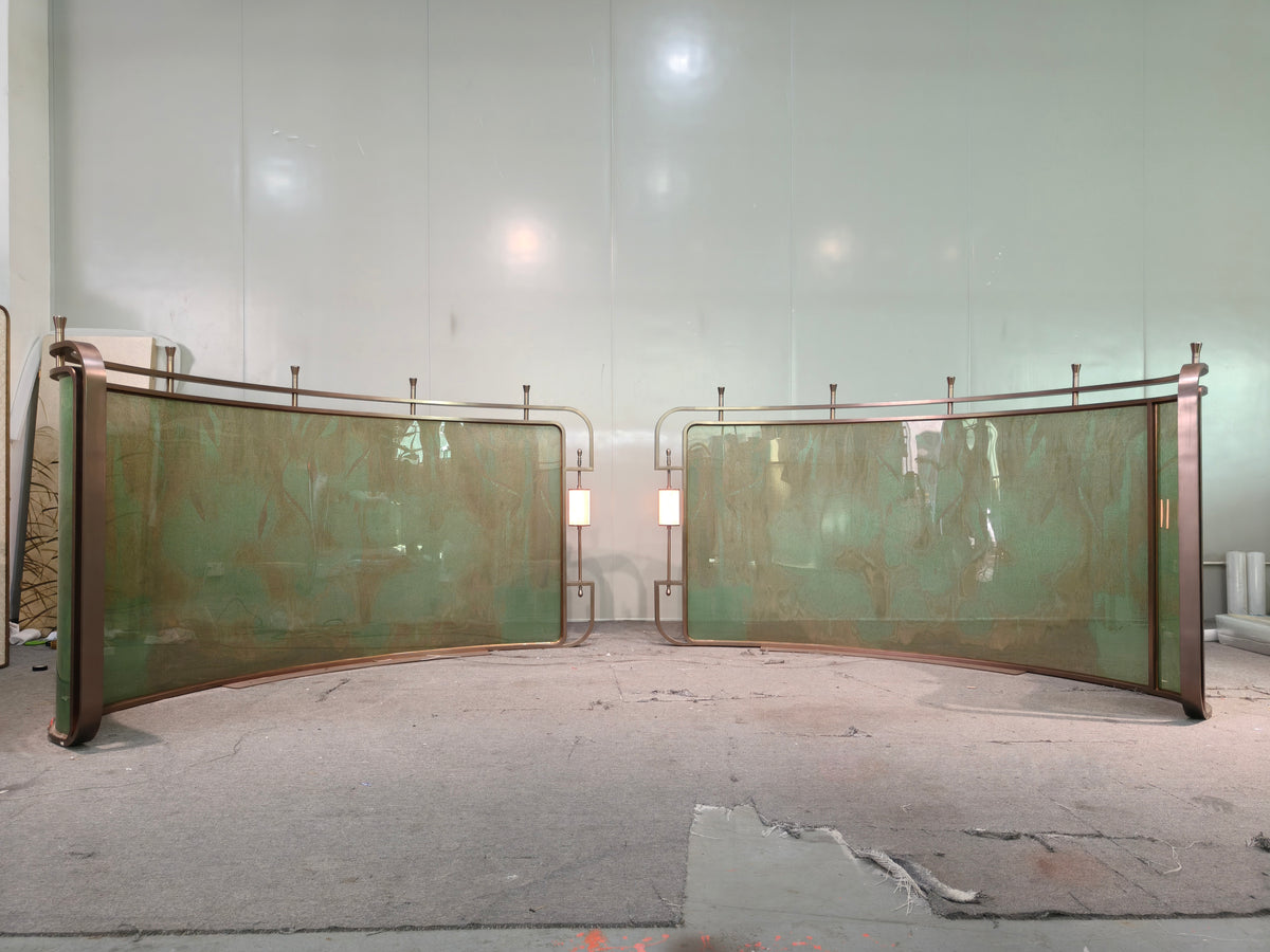 Modern Luxury-Glass screen with metal wire
