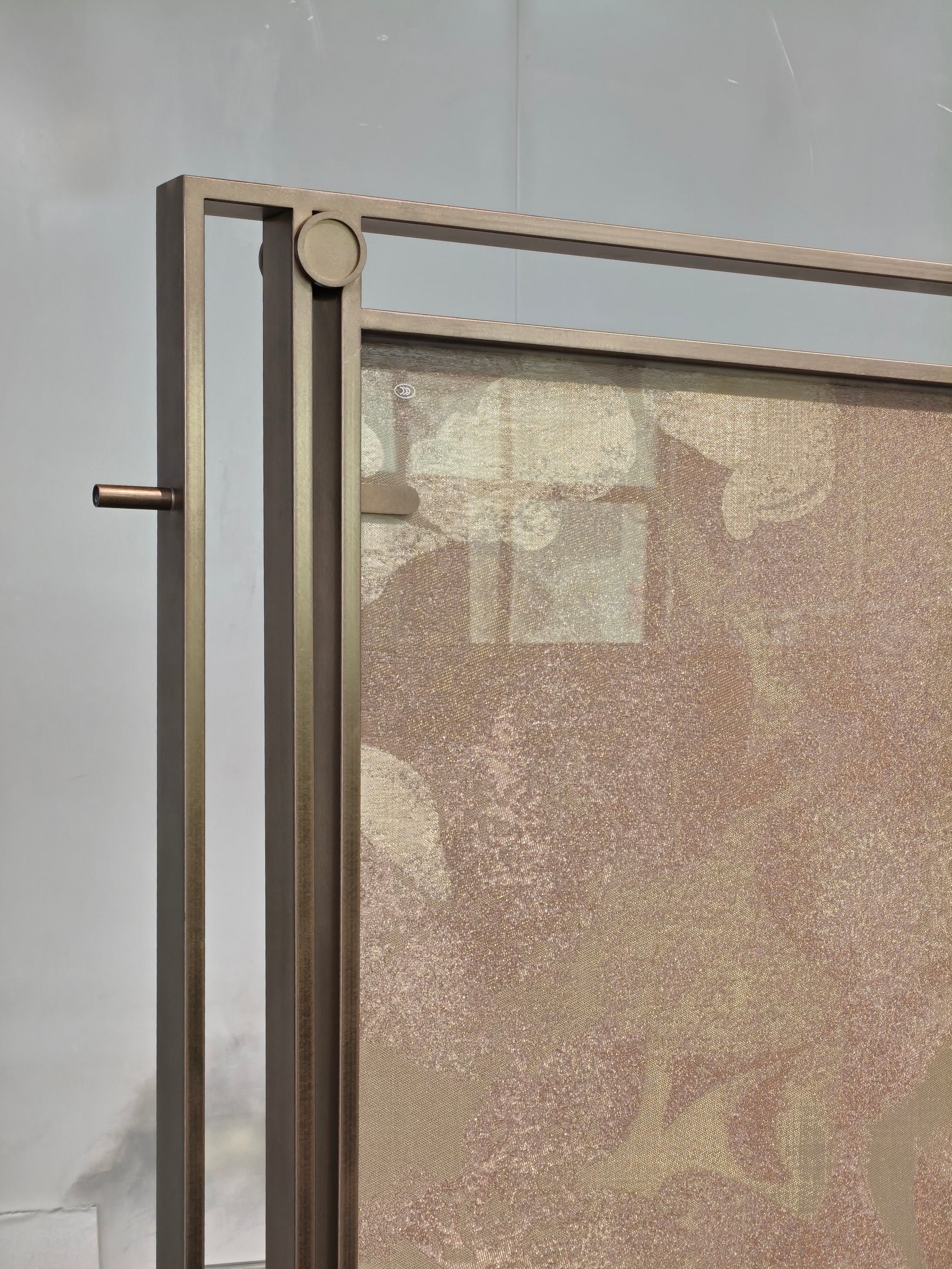 Modern Luxury- glass with metal wire screen