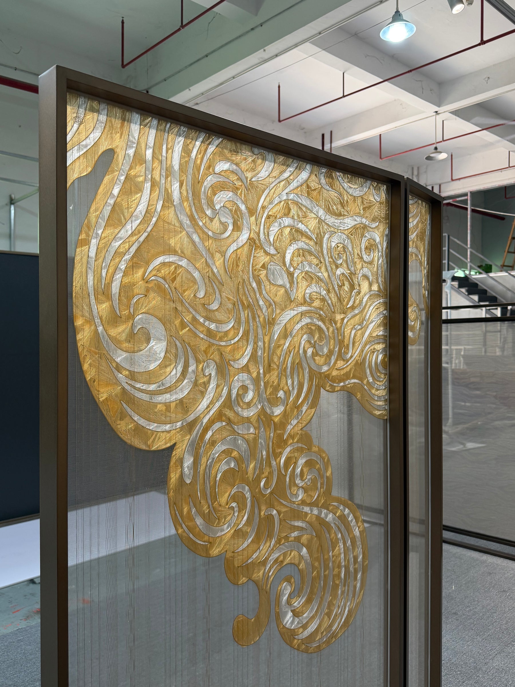 Modern Luxury-Handmade Enamel Colored Glass Screen