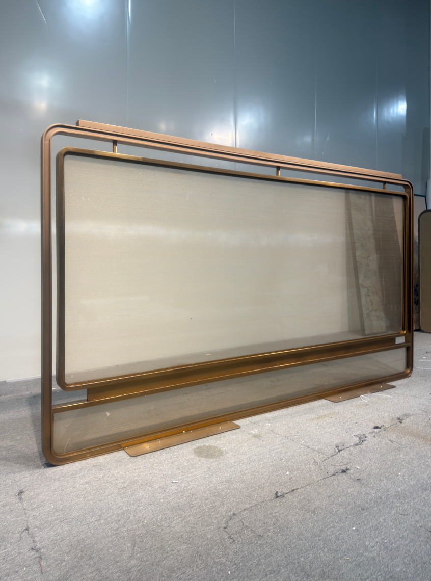 Modern Luxury- Glass with Wire Mesh Inlay Screen