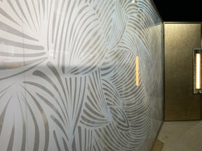 Modern Luxury-Glass screen with wire mesh