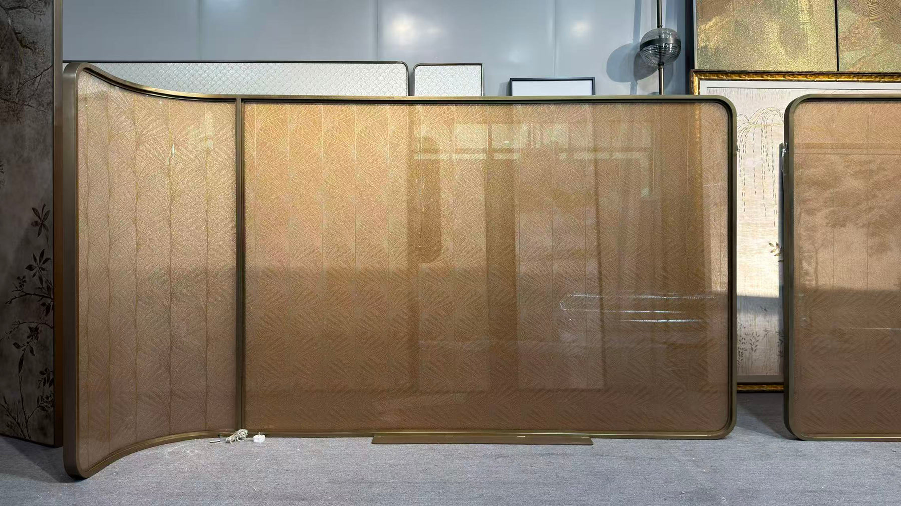 Modern Luxury- glass with metal wire screen