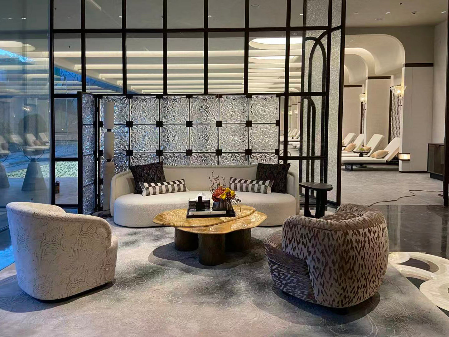 Modern Luxury- Diamond Glass Screen