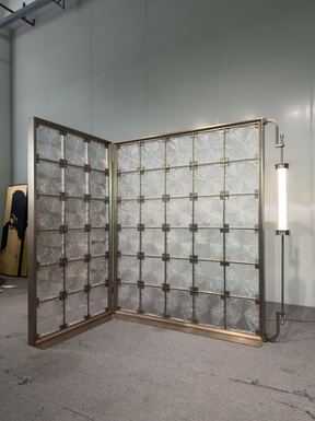 Modern Luxury-Lotus Glass Screen