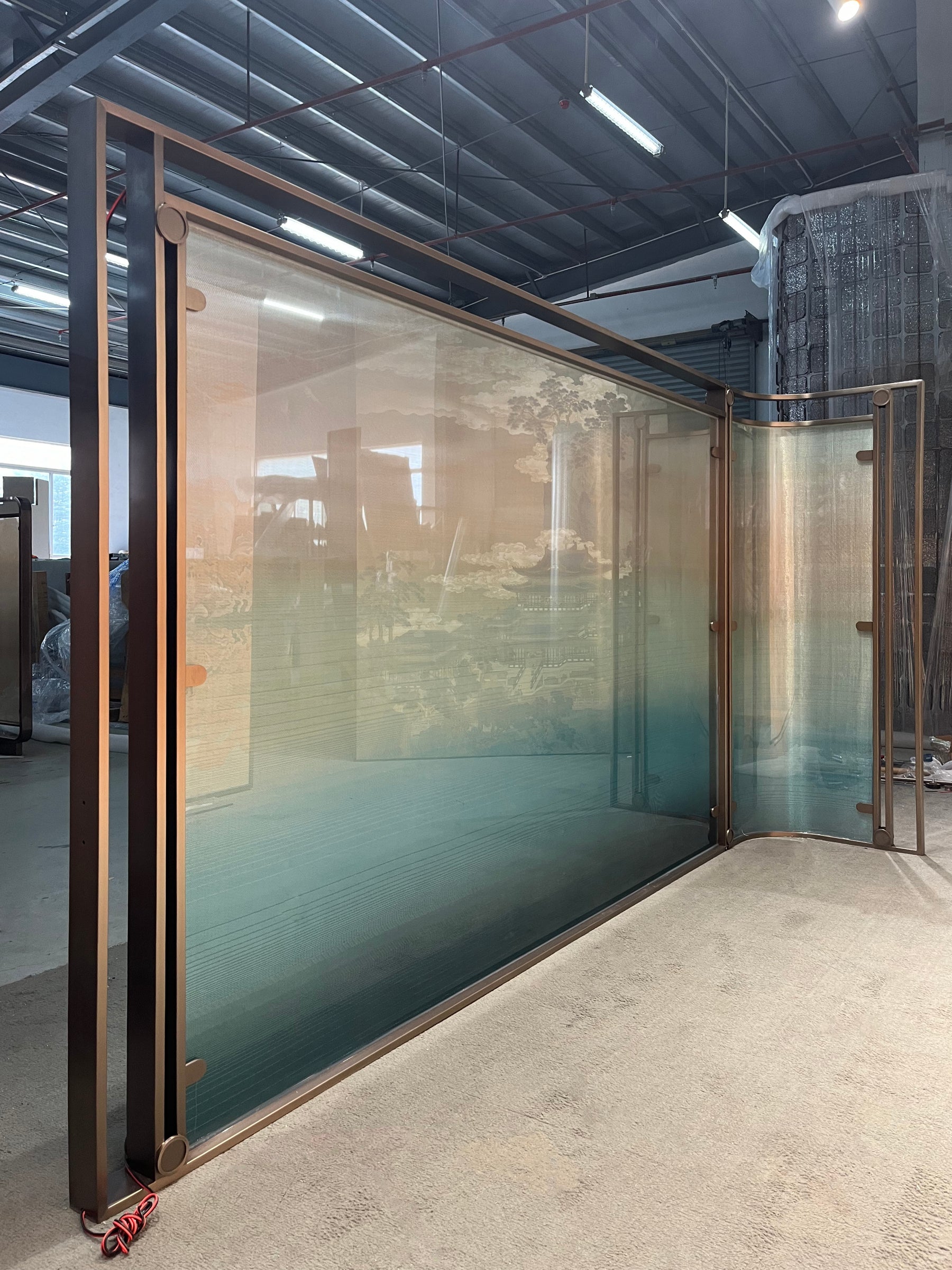Modern Luxury-Glass screen with metal wire